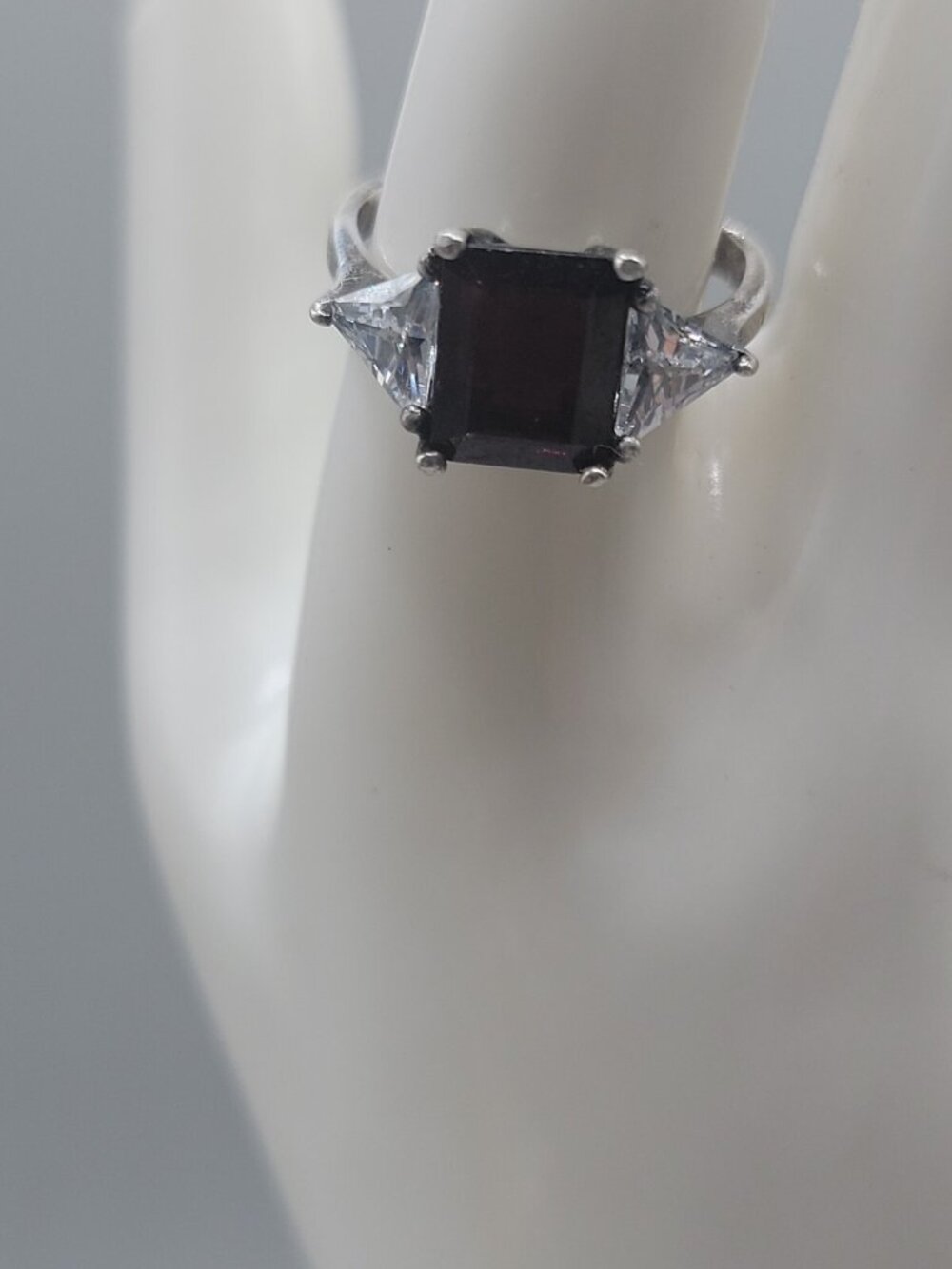 JC Sipes Sterling Silver Pyrope Garnet Ring Trillion Cut Cubic Zirconia SZ 9 - Picture 11 of 15
